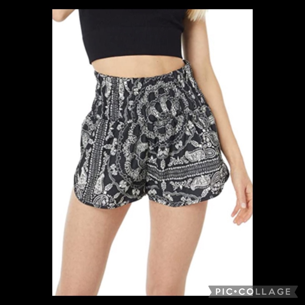 ♦️NWOT Free People Way home short S/M